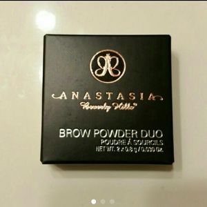 Anastasia Brow Powder
