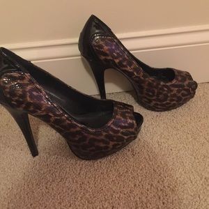 Classic leopard heels