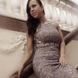 Meet your Posher, Vivian