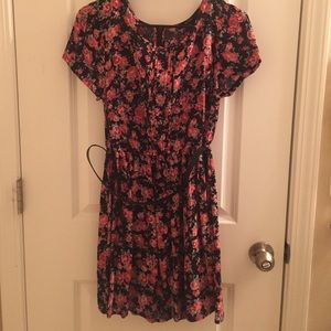 Forever 21 size medium floral dress