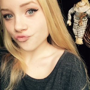 Meet your Posher, Grace