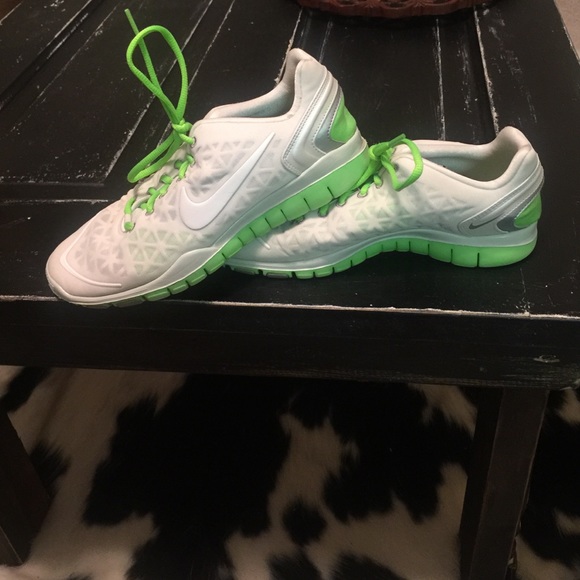 Nike free runs