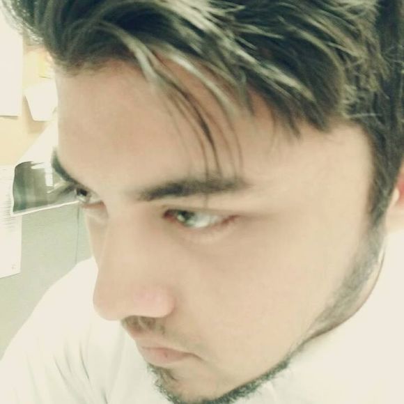 Meet your Posher, Aamer - Picture 1 of 1