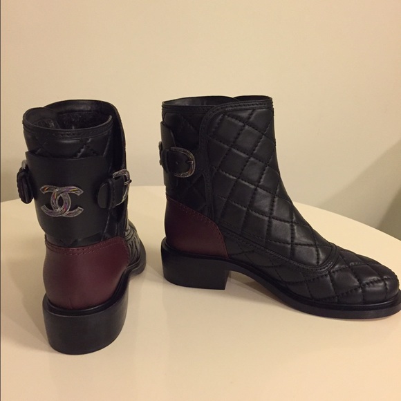 SOLD- 💯Chanel Quilted Bootie - Picture 4 of 4