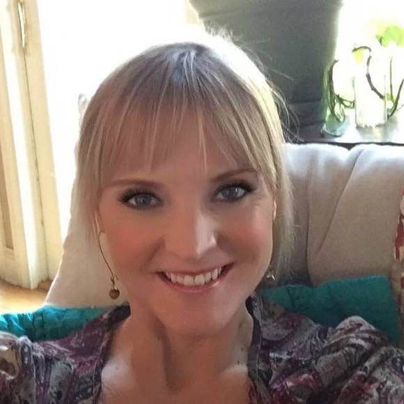 Meet your Posher, Jillian