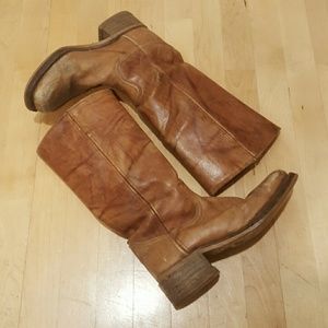 Distressed Vintage Campus Boot