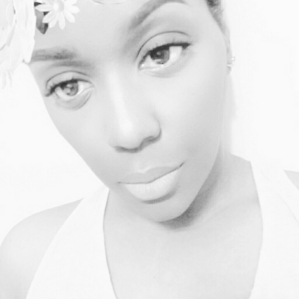 Meet your Posher, Asya