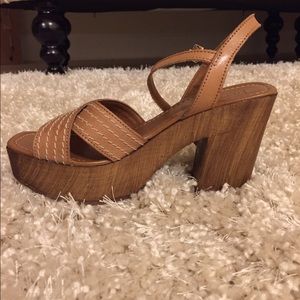 Neutral platform hipster sandals worn once