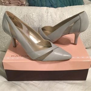 Women's pump