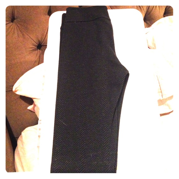 BCBG Printed Leggings