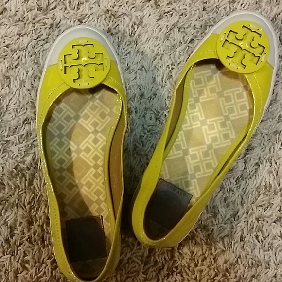 SOLD !  Authentic! Tory Burch! RARE! - Picture 4 of 4