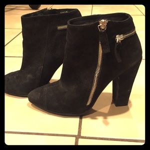 Black Aldo booties!