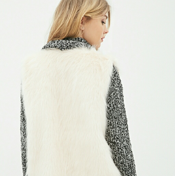 Forever 21 Jackets & Blazers - Faux Fur - Forever 21 - White/Cream - Vest