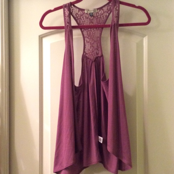 Vest - Picture 1 of 2