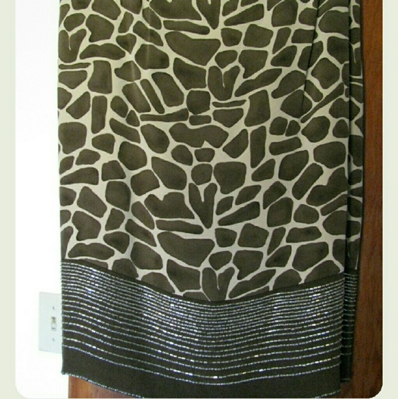 Silk. Printed skirt