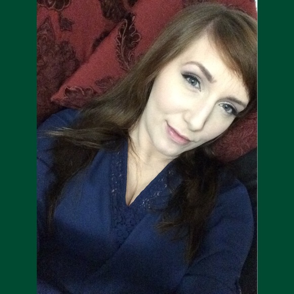 Meet your Posher, Jessica - Picture 3 of 3