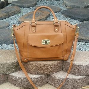 👜 Beautiful brown purse