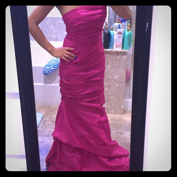 Gorgeous Fuscia prom dress