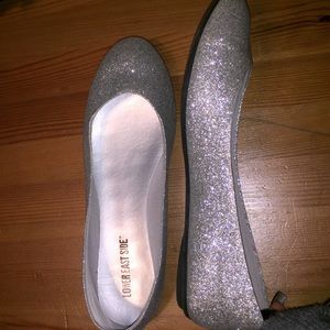 Sparkle silver flats