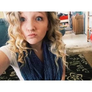 Meet your Posher, Alyssa