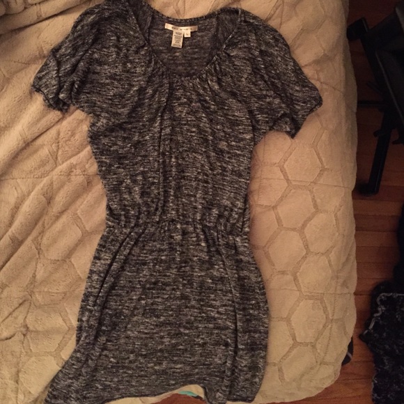 Comfortable gray drop-waist sweater dress.