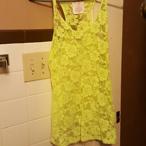 Yellow Tank - Picture 2 of 2