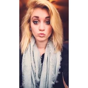 Meet your Posher, Hali