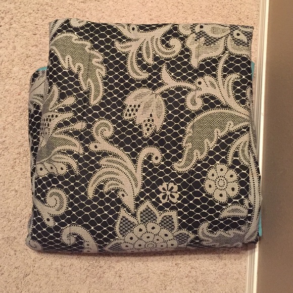 Queen size comforter