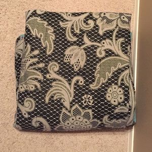 Queen size comforter