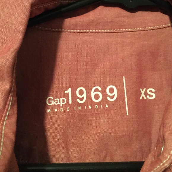 GAP Red Button Down - Picture 2 of 3