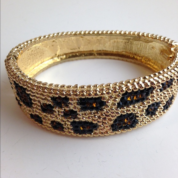 Leopard Cuff Bracelet NEW - Picture 1 of 4
