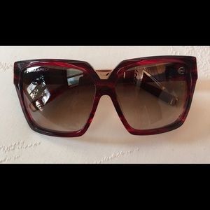 RUBY RED&GOLD DSQUARED2 SUNGLASSES