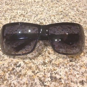 Jessica Simpson sunglasses