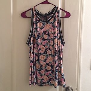 Forever 21 tank