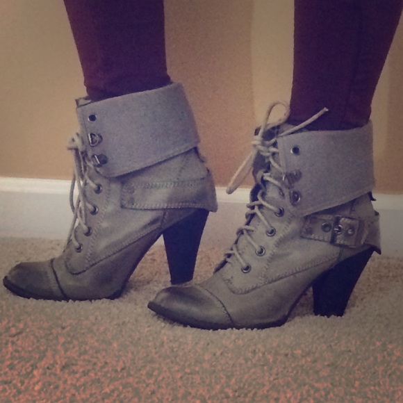 Victoria's Secret heeled boots