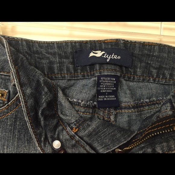 Jean shorts - Picture 3 of 3