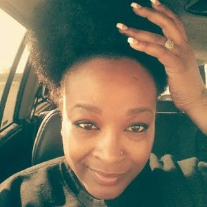 Meet your Posher, Charity