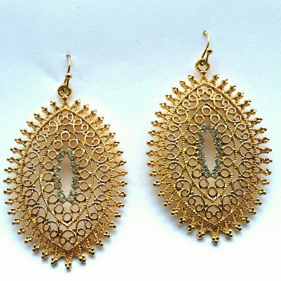 shopjewelry Jewelry - SOLD CHANDELIER DANGLE EARRINGS