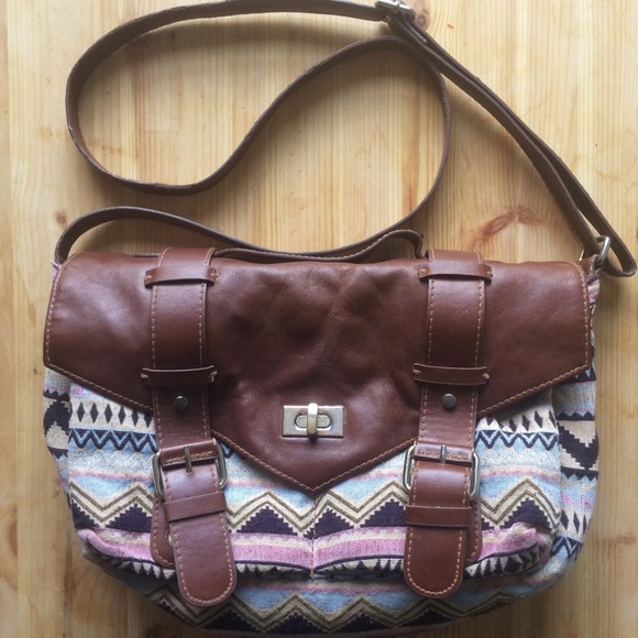 H&M Handbags - Patterned messenger bag
