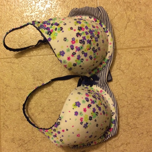 Victoria's Secret bra