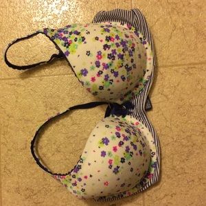 Victoria's Secret bra