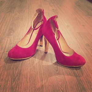 Nine West Burgundy Suede Pump