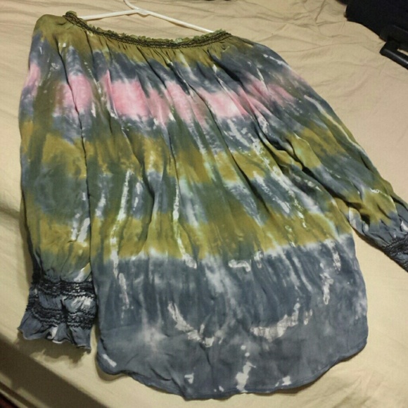 Tunic - Picture 2 of 3