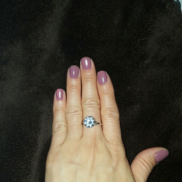 Express Ring - Picture 2 of 4