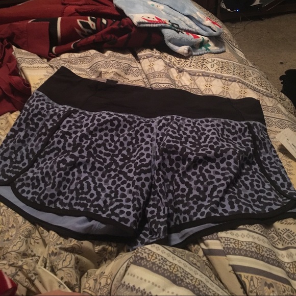 Lulu lemon running shorts