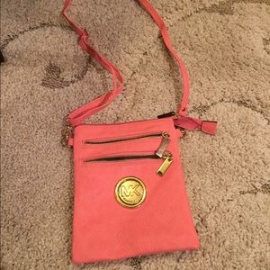 MK cross body