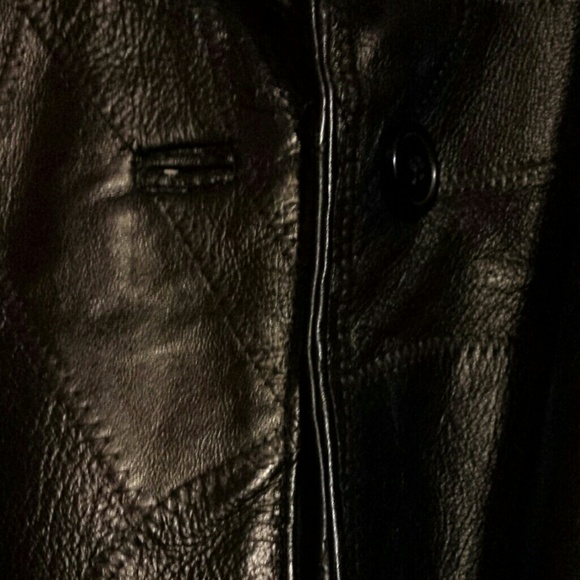 Leather jacket - Picture 3 of 3