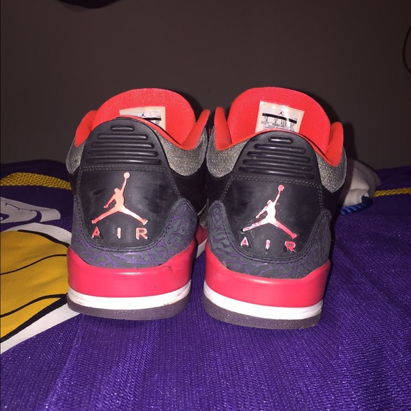 SELLING JORDAN III CRIMSON MENS - Picture 3 of 4
