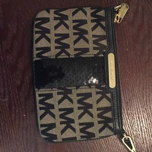 FINAL PRICE! Michael kors wristlet