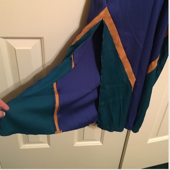 Blue Maxi V-Neck Dress! - Picture 3 of 4